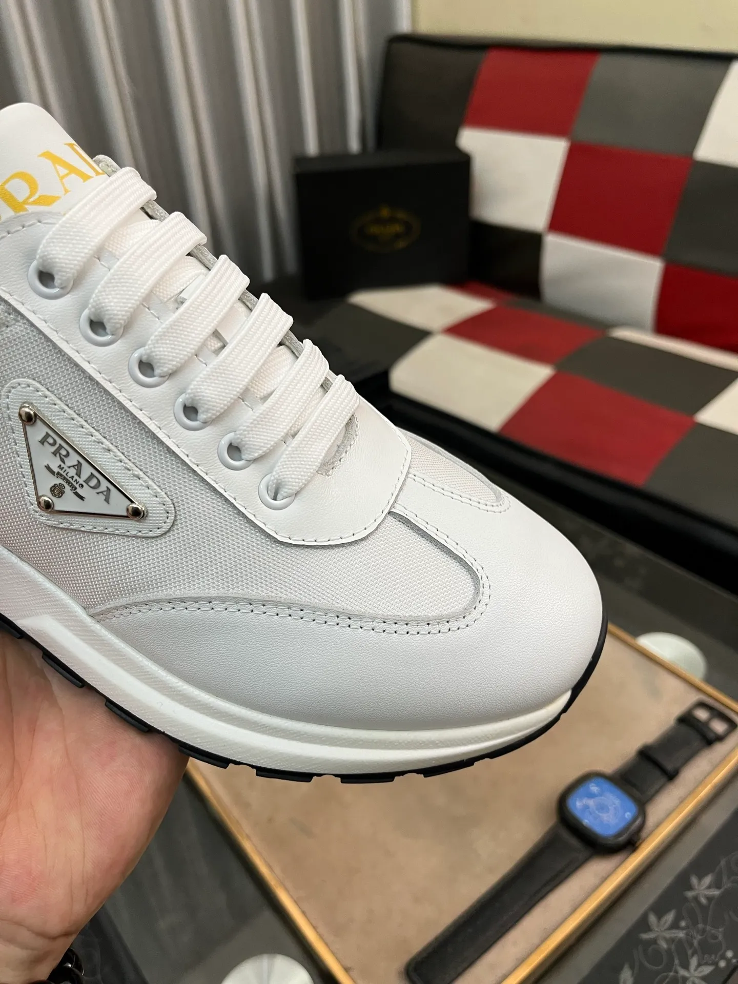 Men's shoes 💰420⌚️⌚️ PRADA [Prada] popular men's shoes, casual shoes and sports shoes! High-end quality 🍀 The upper is made of imported original cowhide 💥 cowhide lining; the original molded outsole. The style is upright and elegant, comfortable and versatile💪 Three quality guarantees Size number: 38-44, 4️⃣ colors available